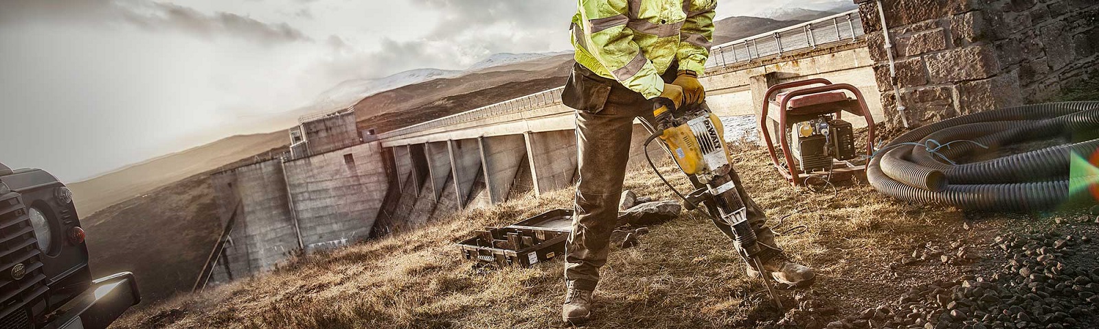 отбойные молотки DEWALT
